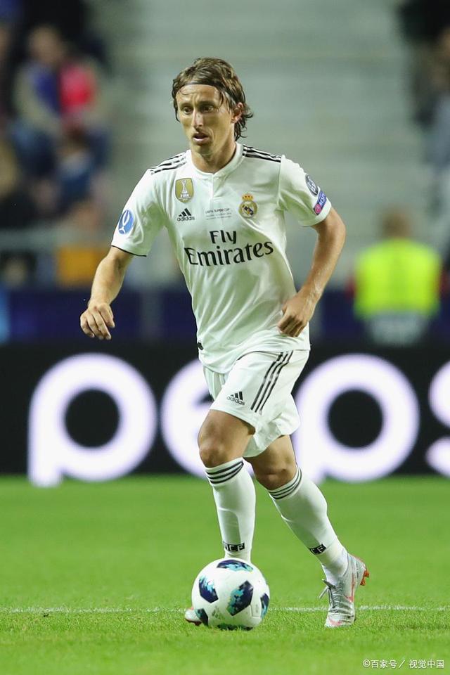 2025中乙官方最佳球员候选：彭啸、费尔南多领衔